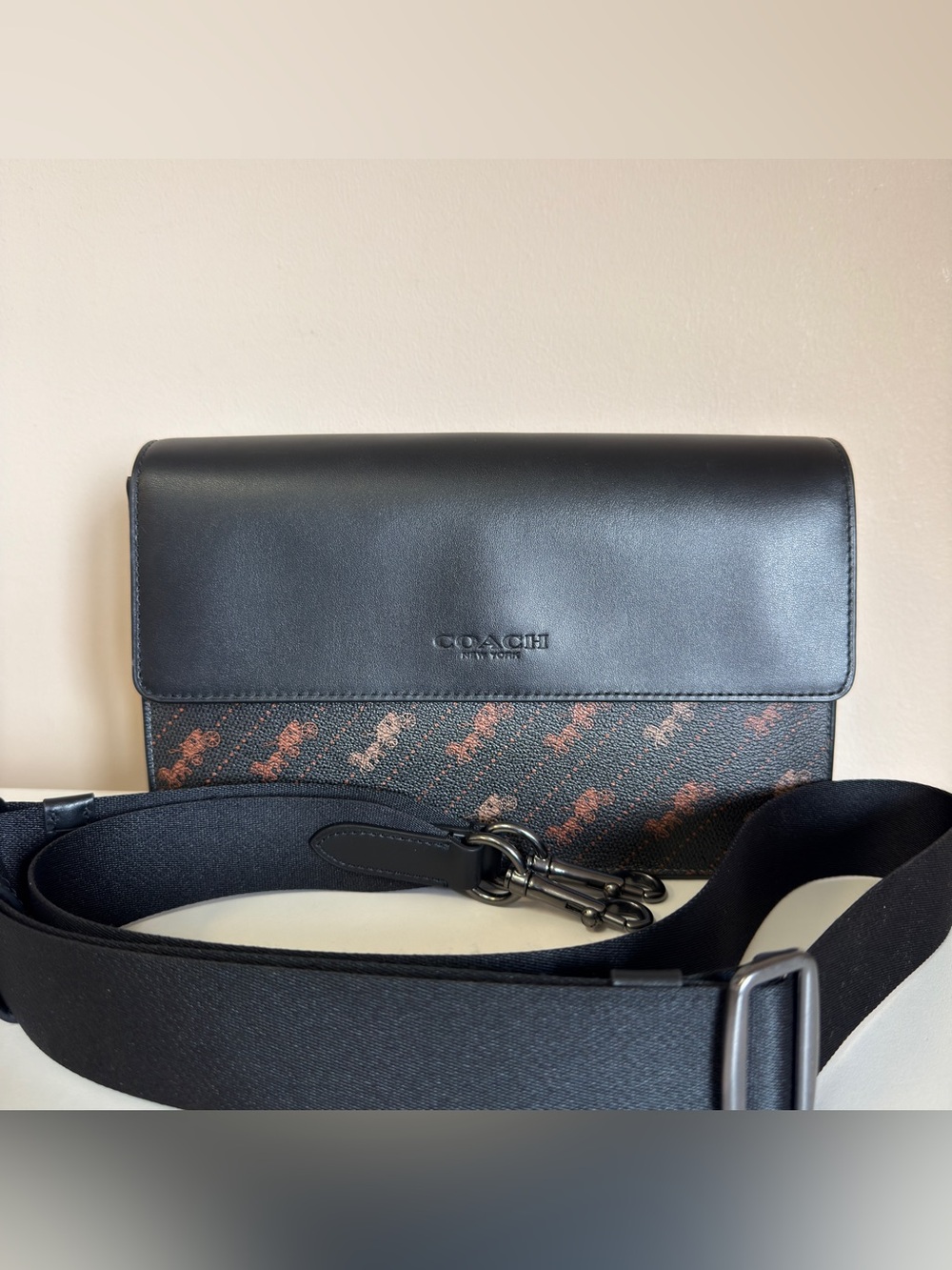 Coach Black Leather & Brown Signature crossbody bag MISSING TAG